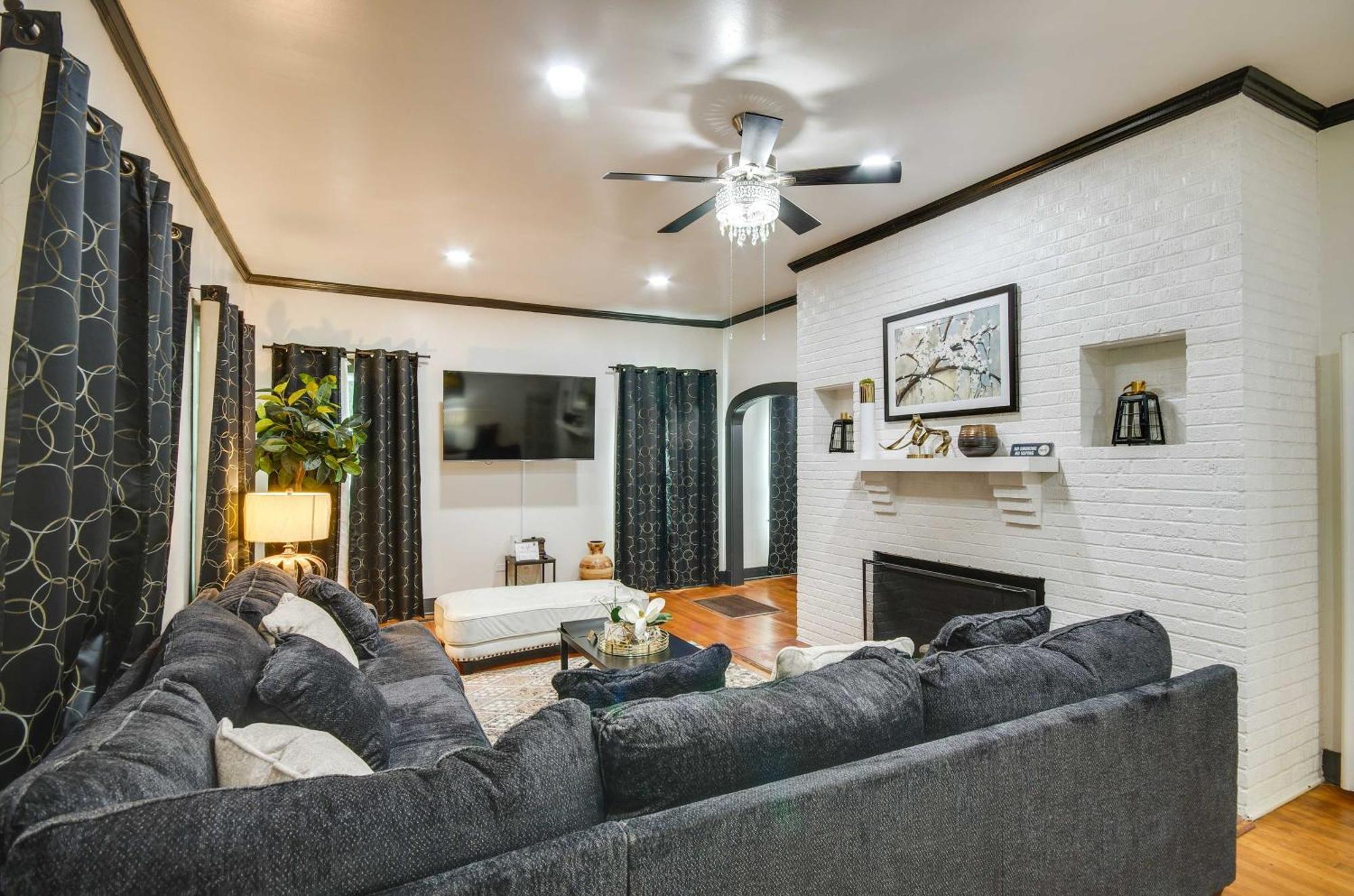 Updated Greenwood Cottage Apt Less Than 1 Mi To Dtwn! エクステリア 写真