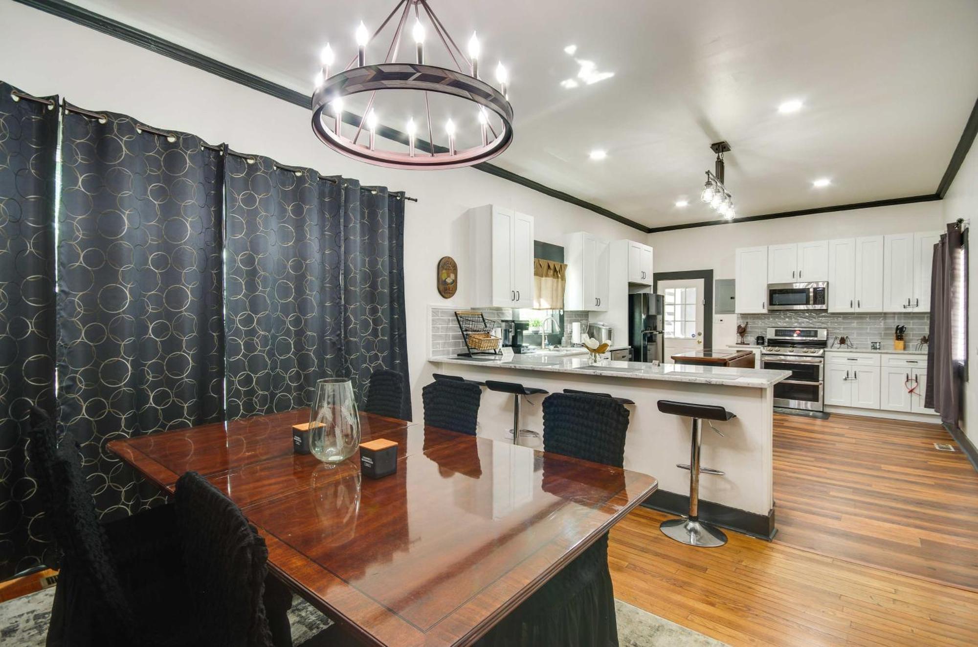Updated Greenwood Cottage Apt Less Than 1 Mi To Dtwn! エクステリア 写真